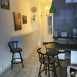 Art 아파트